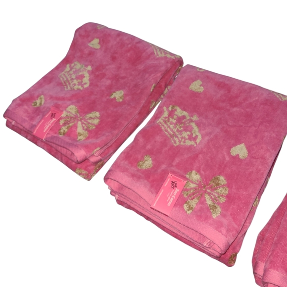 Juicy Couture Pink Crown Towels Set - Picture 3 of 6